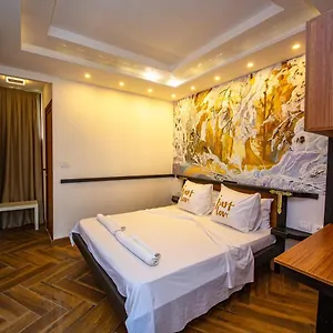  Hostel Legjenda