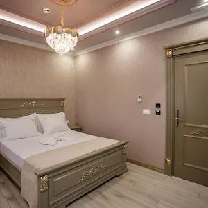 4* فندق Ervini Boutique